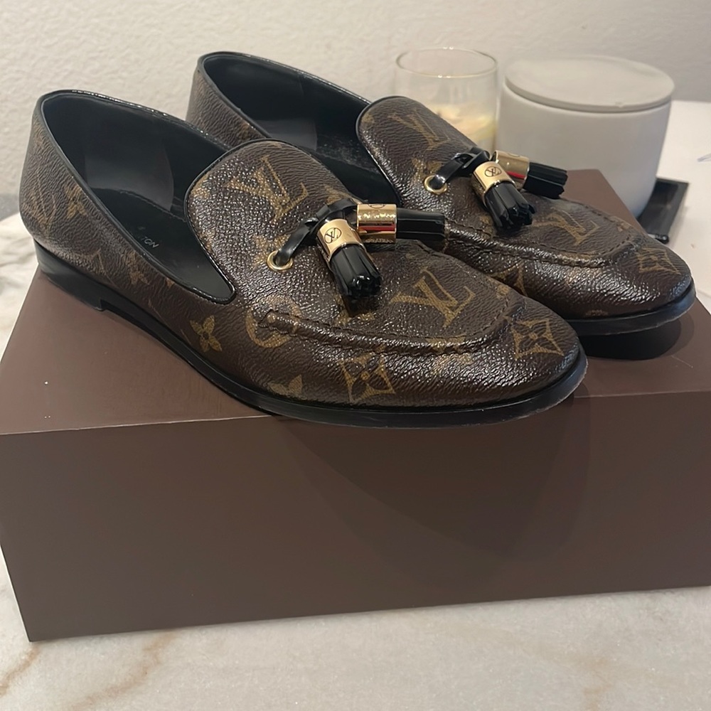 Louis Vuitton Society Flats / Loafers 37.5